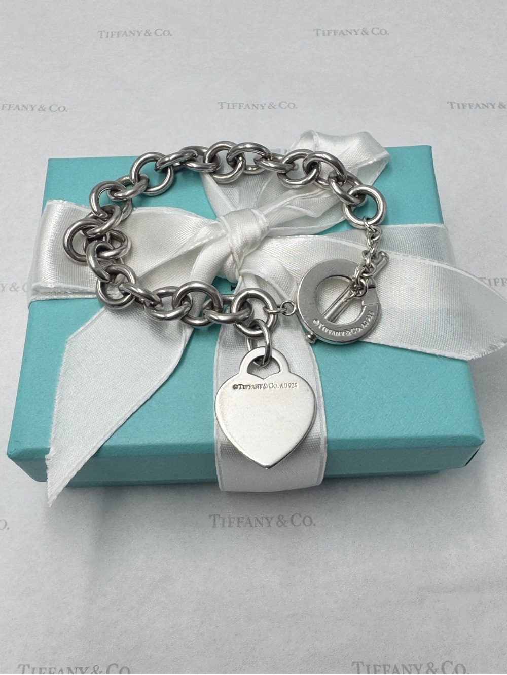 Tiffany & Co. Return to Tiffany Heart Tag Toggle Bracelet Sterling Silver Gift - Picture 7 of 11